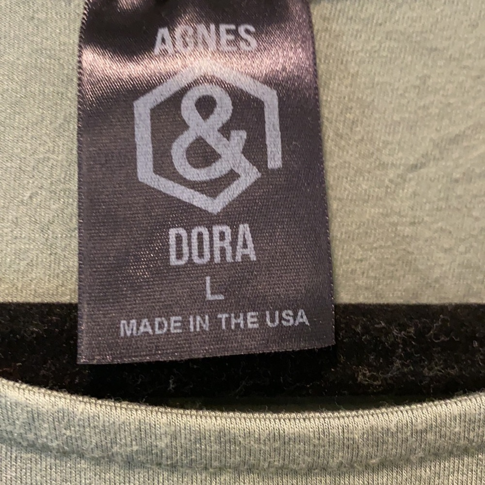 Agnes & Dora L Ruffle Tunic - Picture 3 of 4